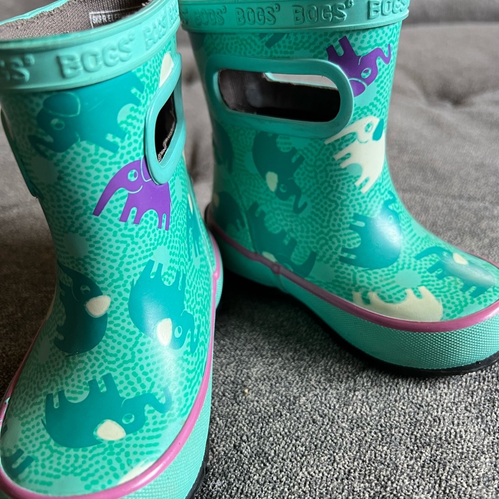 Bogs Toddler Size 4 Rainboot